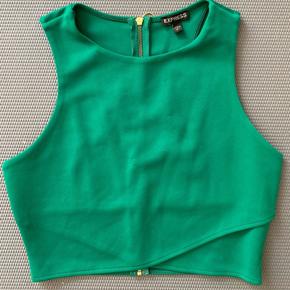 Express. Size S. Green crop top